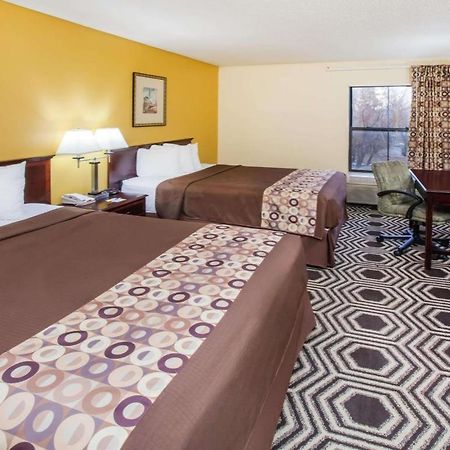 Halsted Inn And Suites Harvey - Chicago Southland Dış mekan fotoğraf