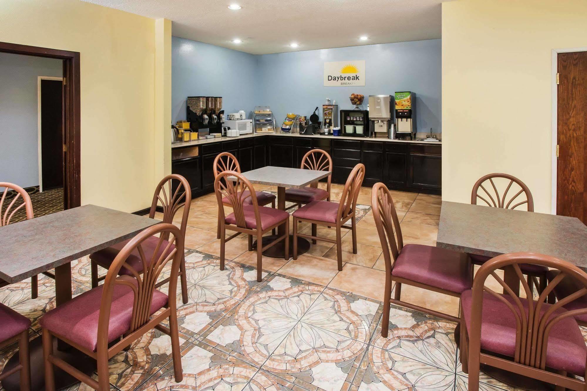 Halsted Inn And Suites Harvey - Chicago Southland Dış mekan fotoğraf